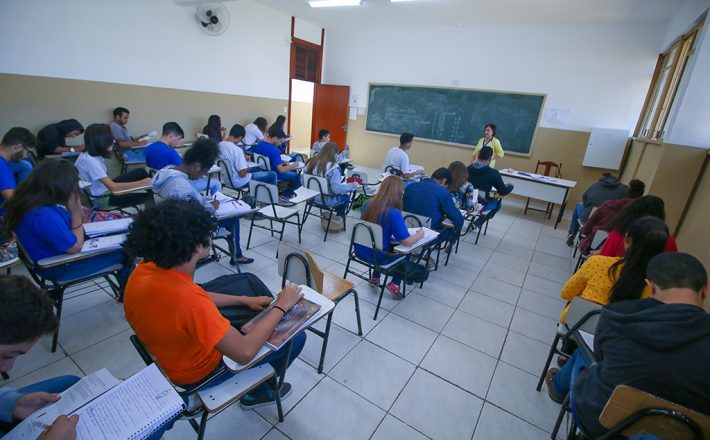 Após reforma, Escola Estadual Dom José Gaspar receberá novo mobiliário