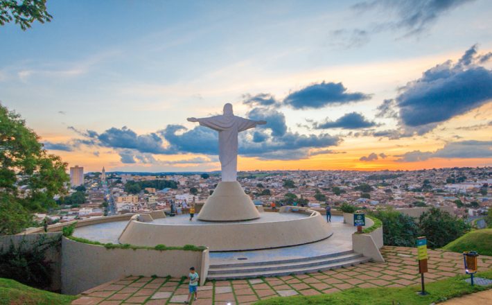 Prefeito Aracely autoriza pagamentos do 13º e do Abono de Natal aos servidores municipais