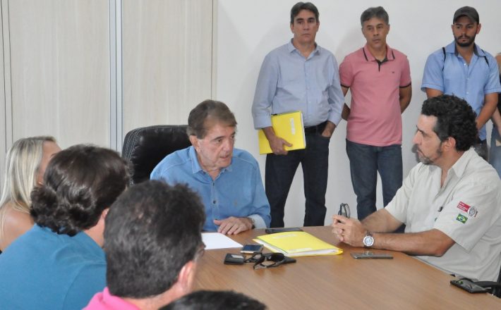 Prefeito assina contrato e ordem de serviço para a construção do viaduto da Rua Uberaba