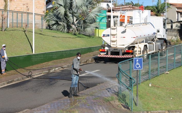 Prefeitura realiza desinfecção em estabelecimentos que prestam serviços essenciais