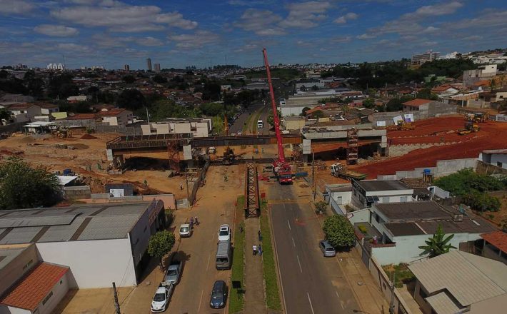 Prefeitura cumpre mais uma etapa da obra do viaduto da Rua Uberaba