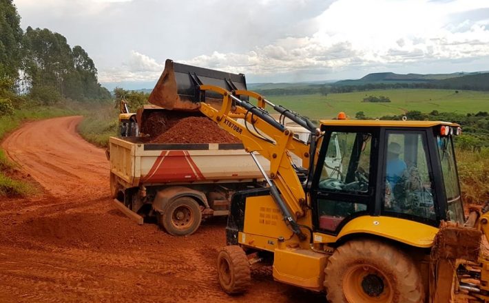 Secretaria de Agricultura e Pecuária inicia melhorias nas estradas rurais de Araxá