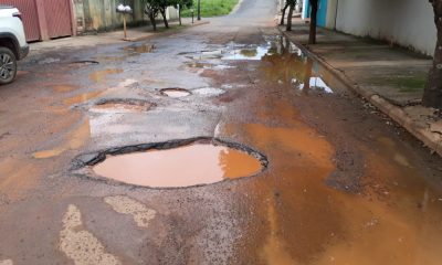 A Secretaria Municipal de Obras Públicas e Mobilidade Urbana informa as vias públicas atendidas pela Operação Tapa-Buracos nesta terça-feira.