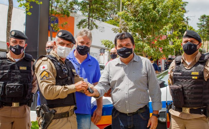 37º BPM REALIZA SOLENIDADE DE ENTREGA DE DUAS VIATURAS EM ARAXÁ/MG