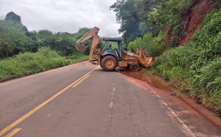 Governo intensifica ações para corrigir estragos causados pelas chuvas