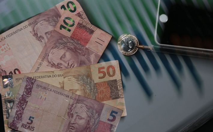 Contas públicas têm superávit de R$ 10,7 bilhões em setembro