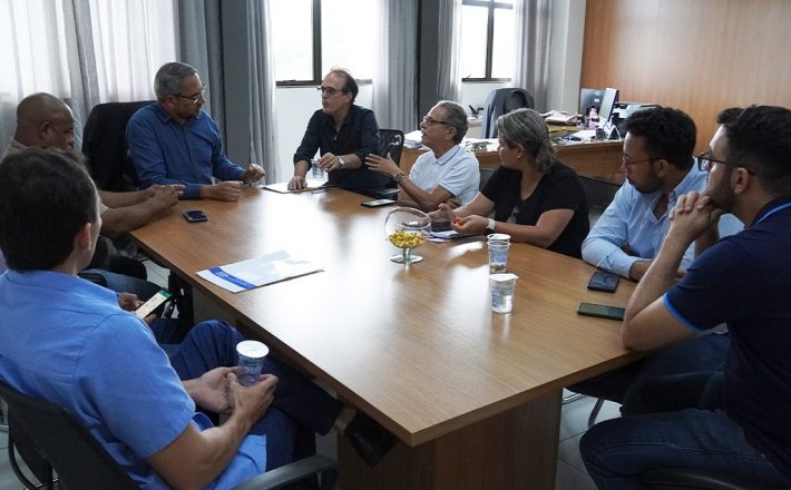 Intervenção para a correção da rede de esgoto da rua Brígido de Melo Filho é iniciada pela Copasa