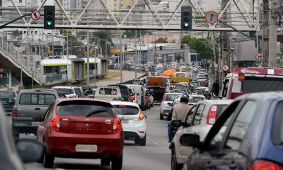 Governo de Minas inicia terceirização das vistorias veiculares no estado