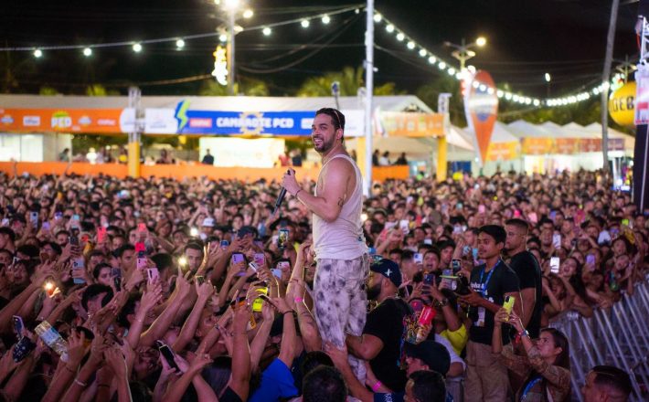 Henry Freitas reúne mais de 100 mil pessoas em Festival de Alagoas!