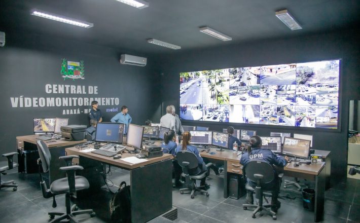 Ampliação da Central de Videomonitoramento garante mais eficiência na solução de crimes em Araxá