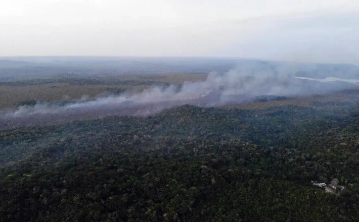 Fumaça de queimadas atinge cidades de dez estados