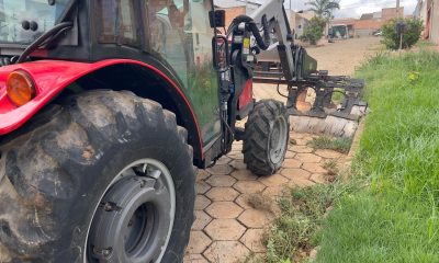 Capina Elétrica agiliza o serviço de limpeza pública em Araxá