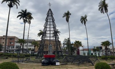 Decoração de Natal promete atrair turistas e movimentar comércio local