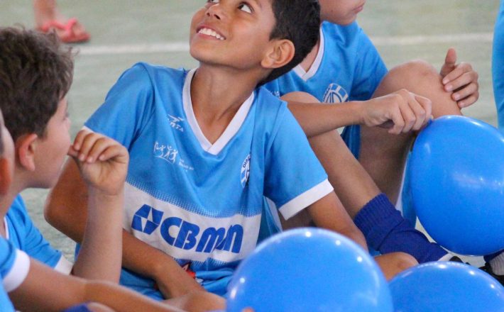 Dínamo Esporte Clube: do projeto social ao cenário internacional do futebol