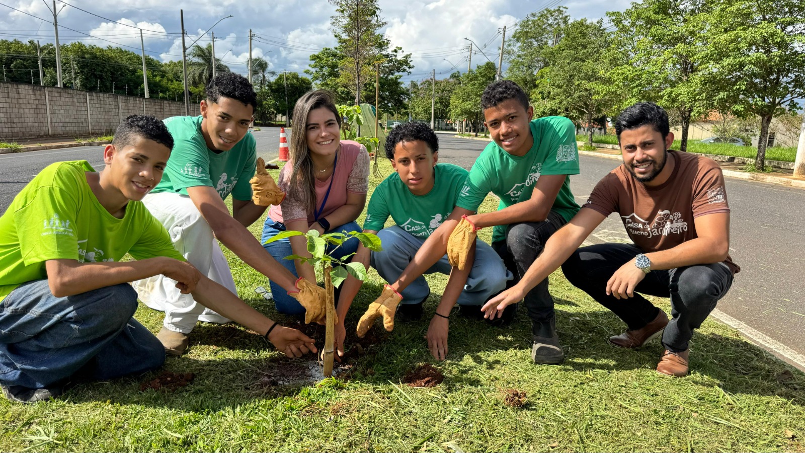 IPDSA realiza o plantio de mais de 90 árvores em vários pontos da cidade