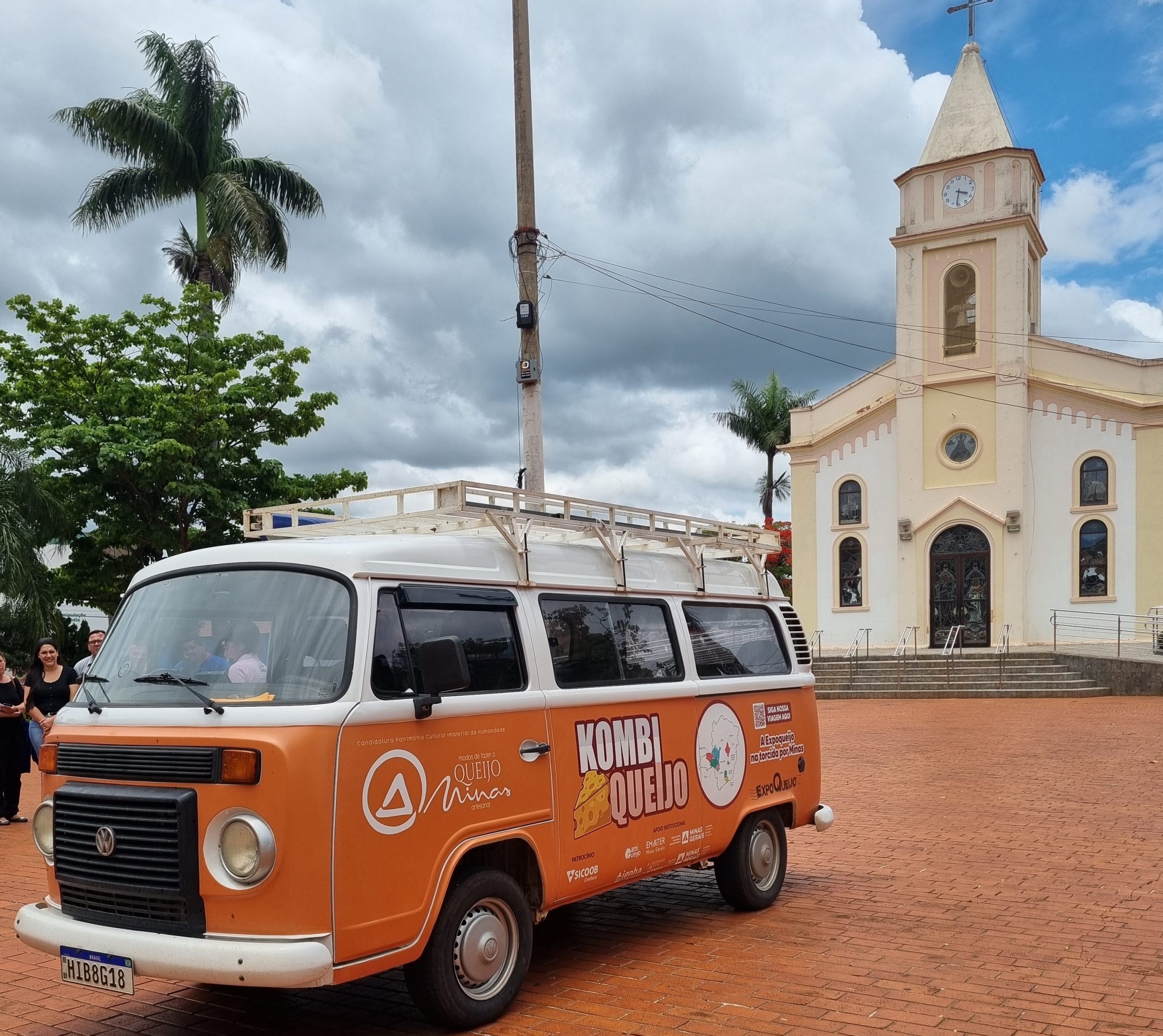 KombiQueijo encerra missão em Belo Horizonte com festa e expectativa pelo título da Unesco