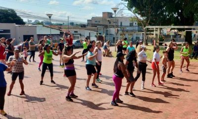 Aulas gratuitas de Zumba têm início no bairro Fertiza