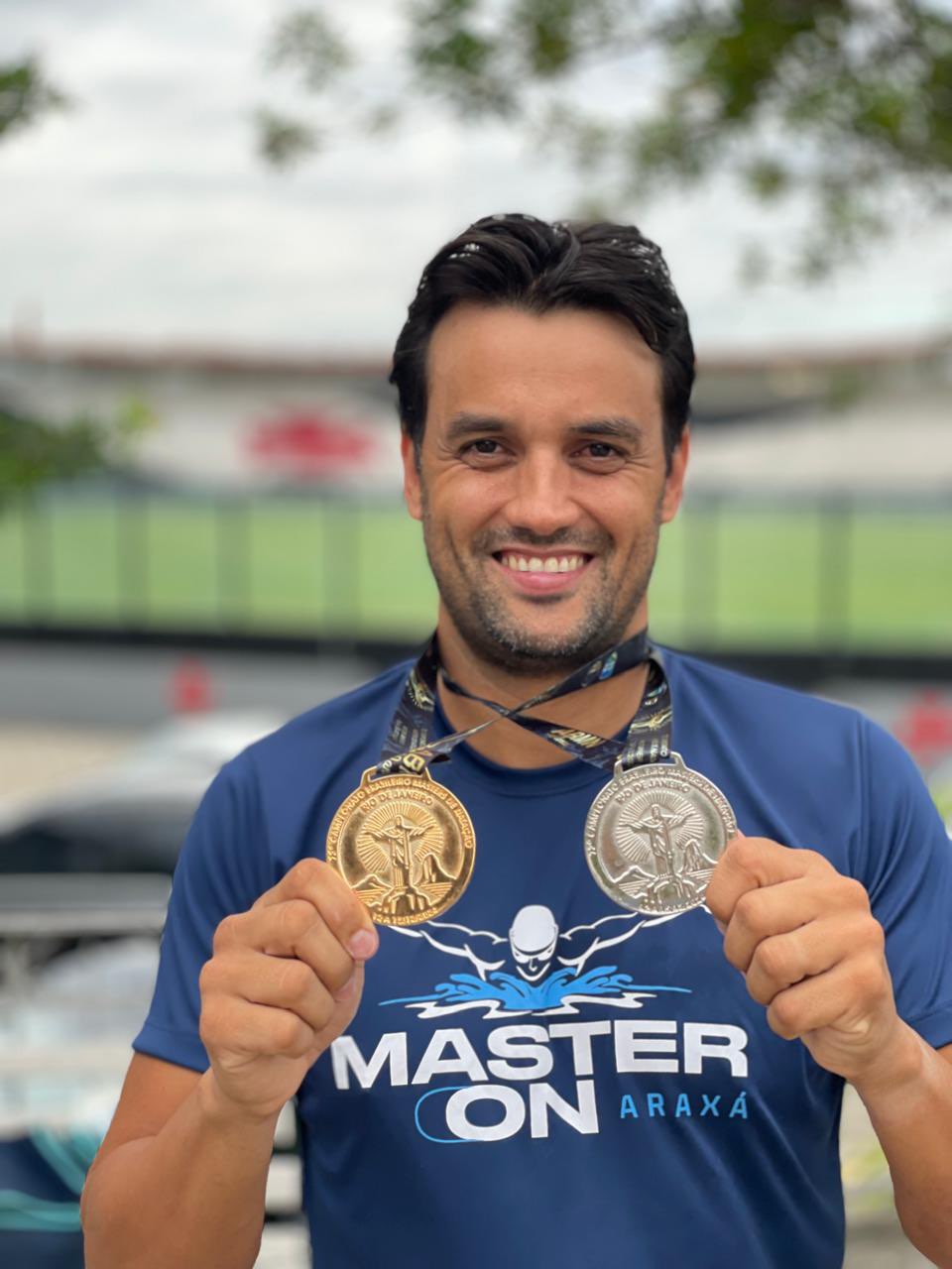 Araxaense Fernando Silveira é campeão brasileiro de natação master no Rio de Janeiro