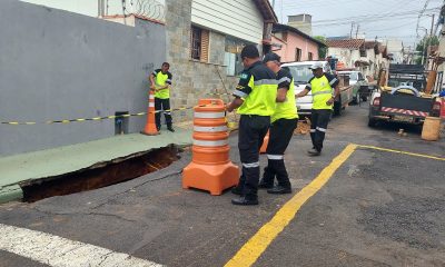 Secretaria de Obras inicia recuperação de vias afetadas pelas chuvas