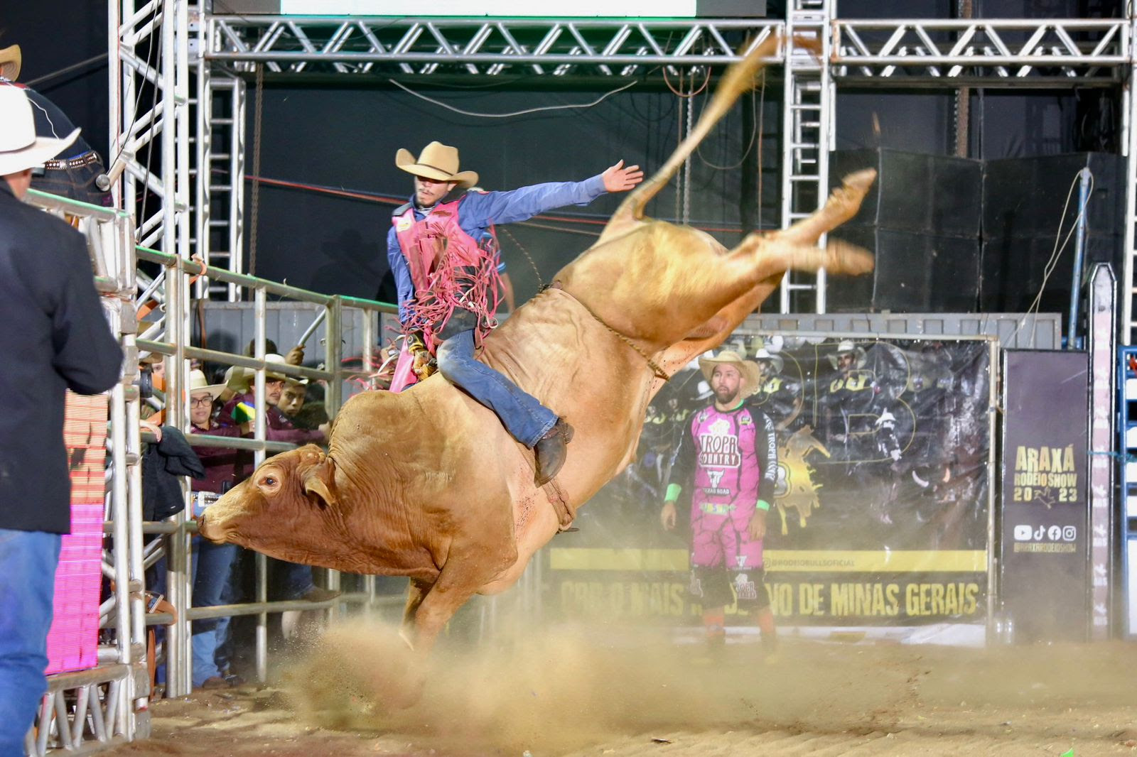 ARS 2025 terá maior arena da história e nomes consagrados do universo do rodeio brasileiro