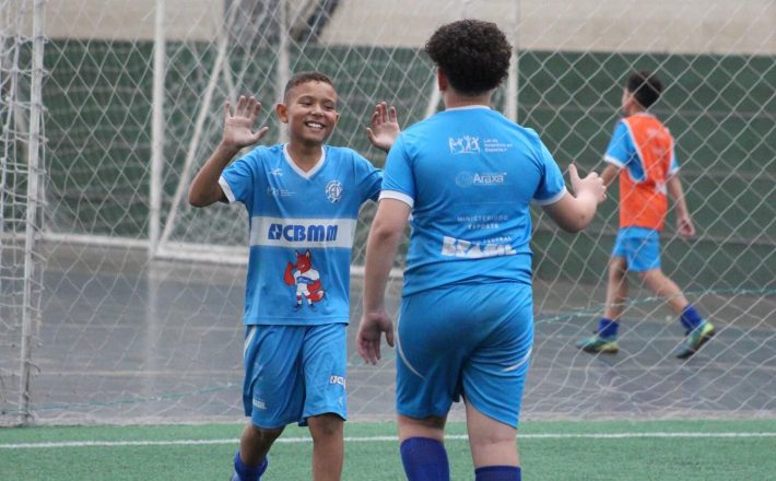 Projeto Lobinho promove atividades interativas para alunos e famílias