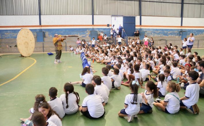 Tri Ciclo Espetáculos: três dias de comemoração com 1.300 pessoas nas escolas  municipais