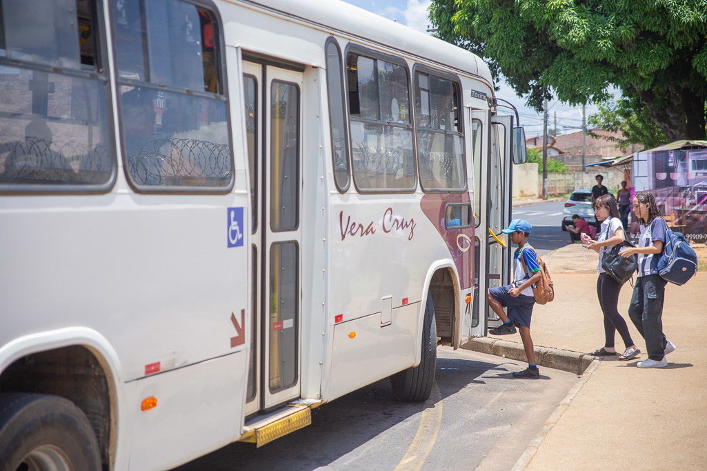 Recadastramento do Cartão Estudantil segue sendo realizado em dois pontos de atendimento