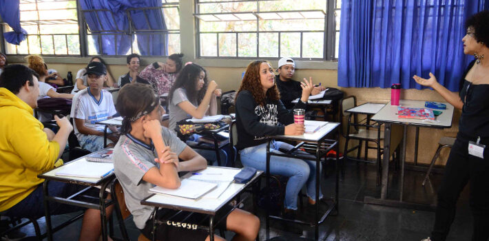 Professores mineiros podem participar da Escuta Nacional