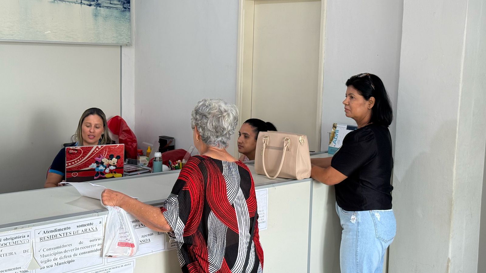 Procon Araxá triplica capacidade de atendimento com reforço na equipe de estagiários
