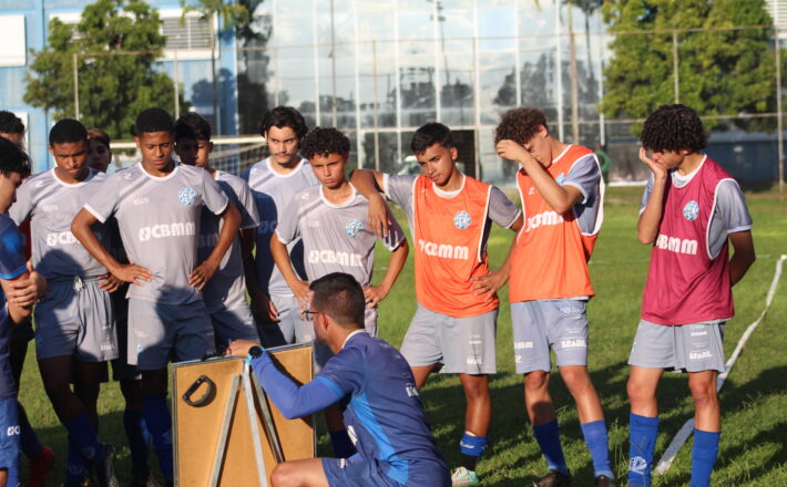 Base do Dínamo une esporte, educação e cidadania