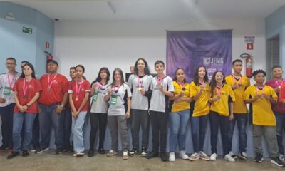 Xadrez araxaense conquista 5 medalhas na Microrregional do JEMG 2025