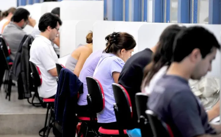 MEC prorroga até sexta inscrições de cursinhos populares