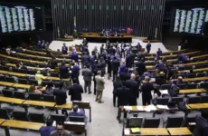 Câmara aprova projeto que amplia número de deputados federais