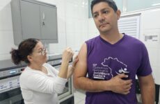 Vacinação Noturna contra a gripe em Araxá se encerra nesta sexta-feira (6)