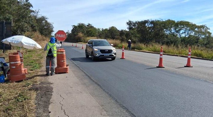 Operação Corpus Christi: Way-262 reforça e mantém frentes de pavimentação na BR-262 MG