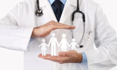 AgSUS abre concurso para Médicos de Família com salários acima de R$ 16 mil; saiba como participar