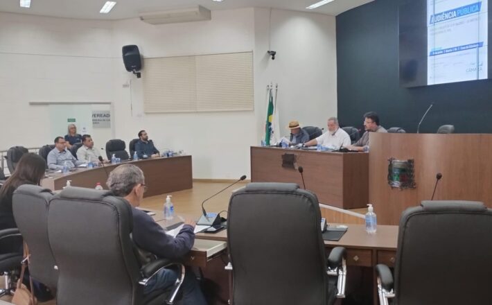 Lei de Diretrizes Orçamentárias 2026 é debatida em Audiência Pública