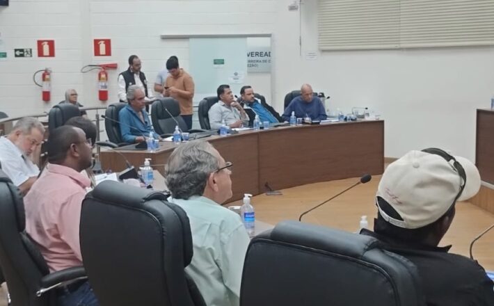Reunião da Câmara aprova recursos para ExpoQueijo e Associações de Catadores