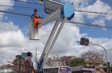 Semáforos do Centro de Araxá passam por manutenção preventiva