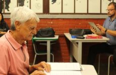 Estudantes da Educação de Jovens e Adultos podem se inscrever em cursos gratuitos