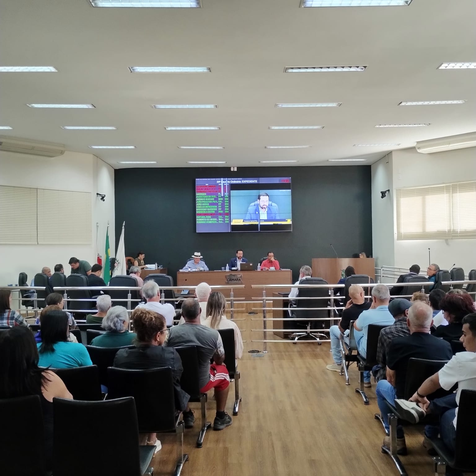 Câmara Aprova Lei de Diretrizes Orçamentárias 2026 e mais 22 Projetos de Lei
