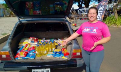 Festival de Carros Antigos arrecada alimentos para entidade filantrópica de Araxá  