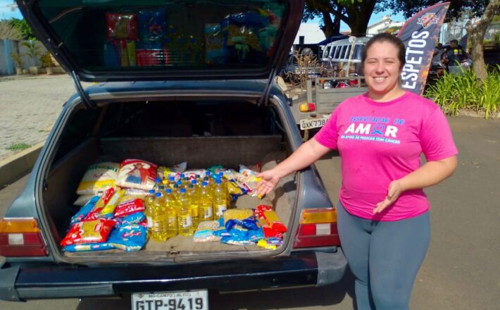 Festival de Carros Antigos arrecada alimentos para entidade filantrópica de Araxá  
