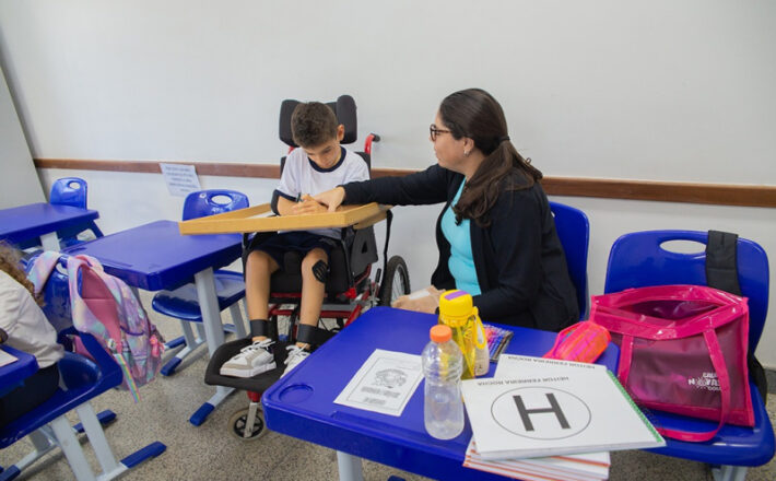 Araxá integra escolas municipais e atendimento especializado e se torna modelo em Minas Gerais
