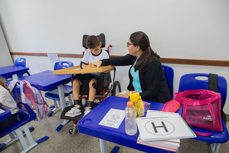 Araxá integra escolas municipais e atendimento especializado e se torna modelo em Minas Gerais