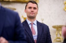 Charlie Kirk: a bala que tentou calar a direita americana não vai apagar sua voz