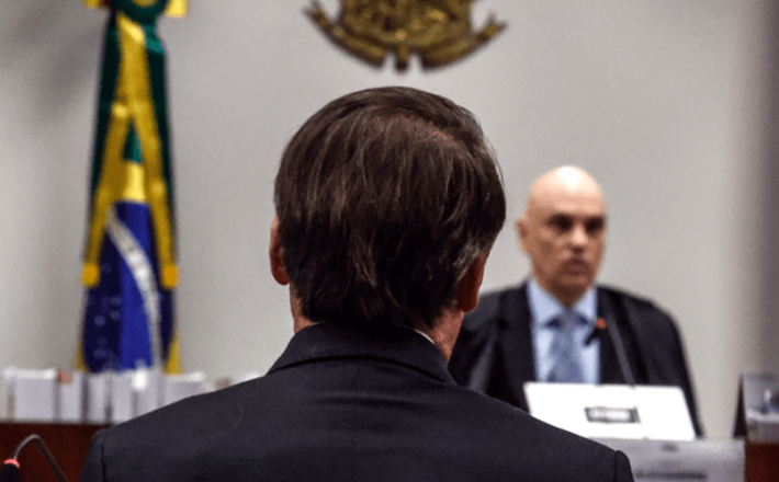 “Julgamento de Bolsonaro: um tribunal de cartas marcadas que afronta a democracia”
