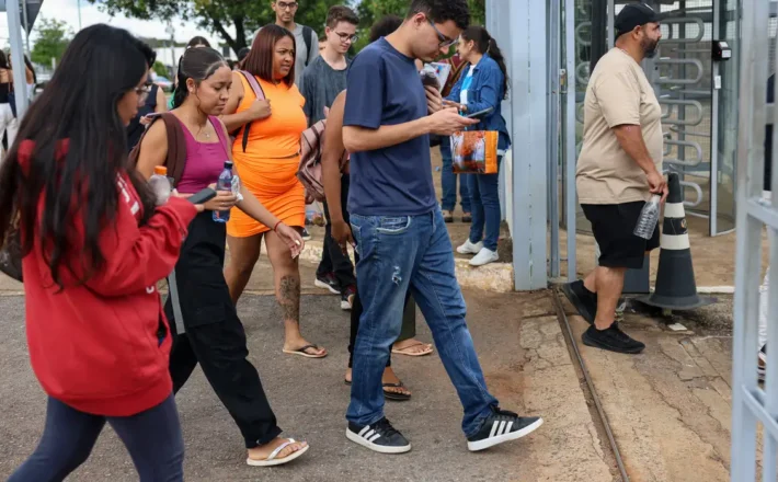 Falta um mês para o primeiro dia de provas do Enem 2025