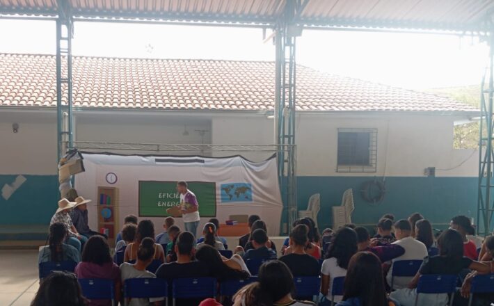 Cemig nas Escolas leva conhecimento sobre Eficiência Energética a estudantes da Zona da Mata