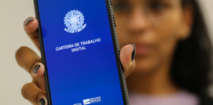 Minas Gerais oferece mais de 18 mil vagas de emprego nos postos do Sine